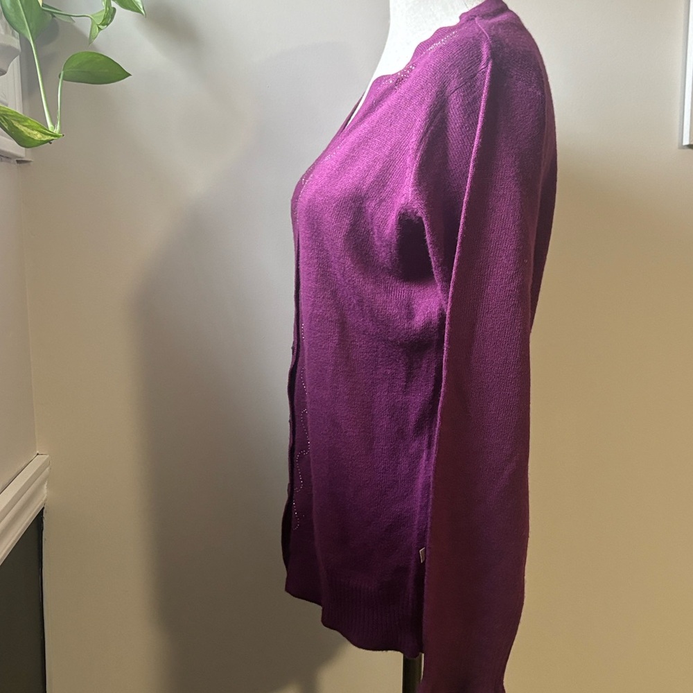 AVAASA button down cardigan - Picture 3 of 6